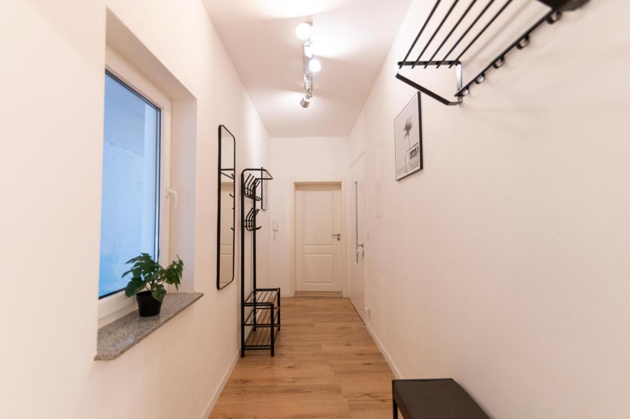 Peter Apartments - Premium Wohnung I 95Qm I 3 Schlafzimmer I Grosses Bad I Kueche I Wohnzimmer I Tv Fulda Eksteriør bilde