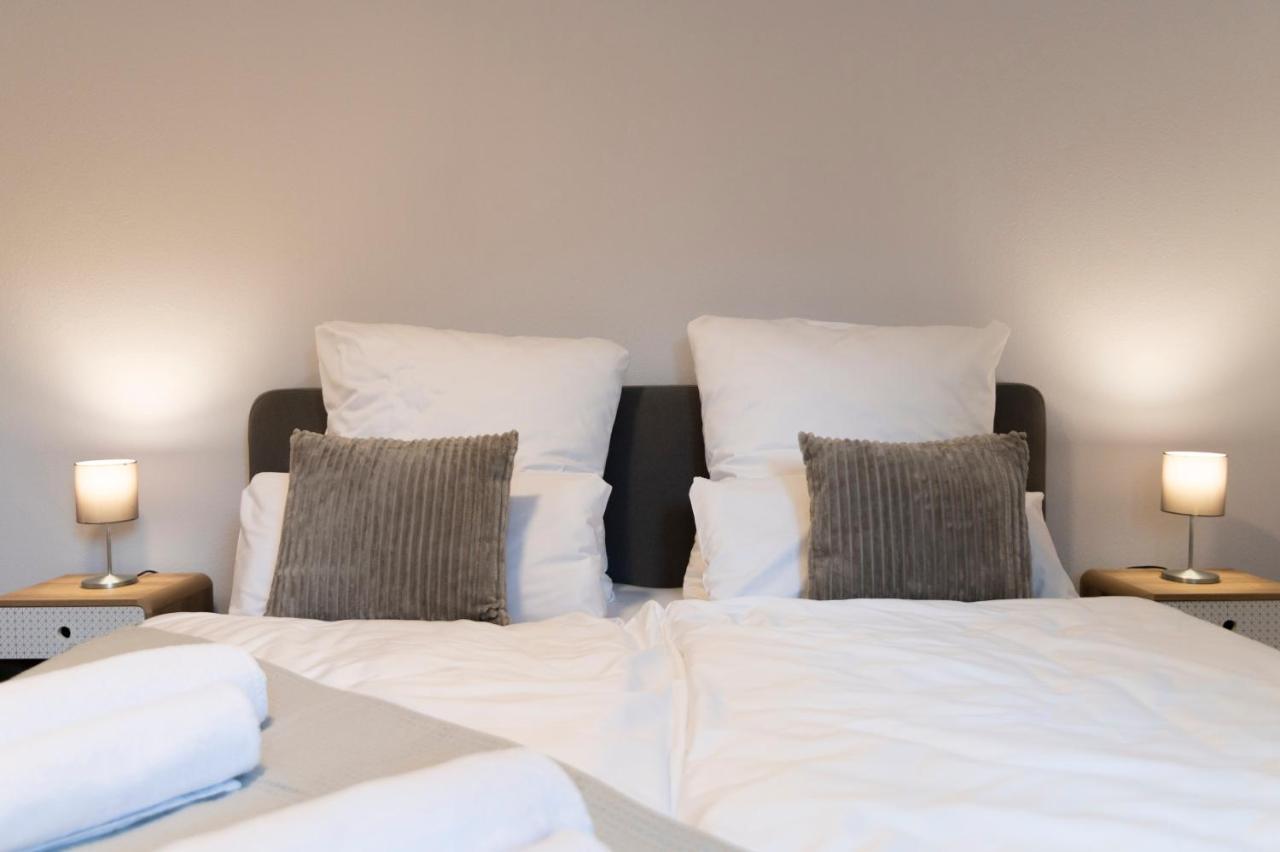 Peter Apartments - Premium Wohnung I 95Qm I 3 Schlafzimmer I Grosses Bad I Kueche I Wohnzimmer I Tv Fulda Eksteriør bilde