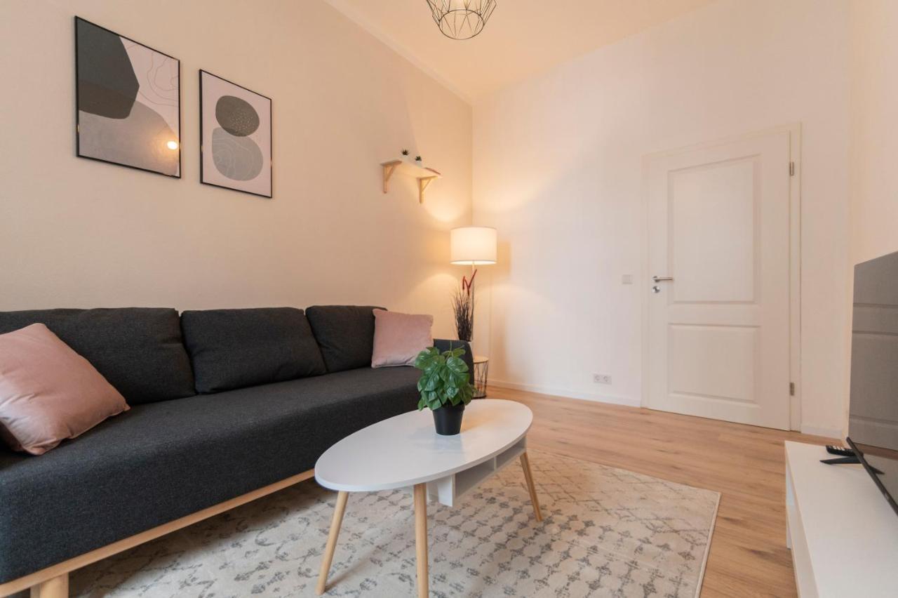 Peter Apartments - Premium Wohnung I 95Qm I 3 Schlafzimmer I Grosses Bad I Kueche I Wohnzimmer I Tv Fulda Eksteriør bilde