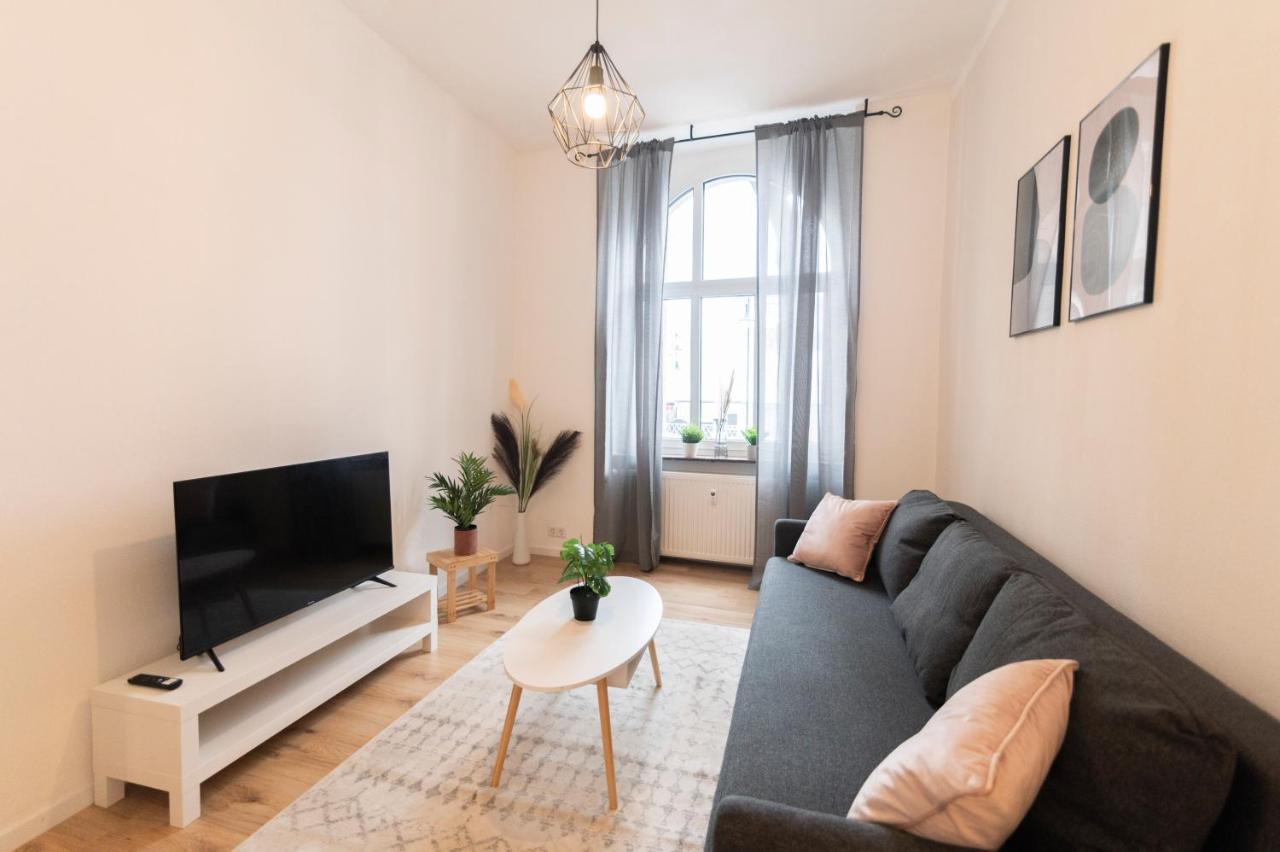 Peter Apartments - Premium Wohnung I 95Qm I 3 Schlafzimmer I Grosses Bad I Kueche I Wohnzimmer I Tv Fulda Eksteriør bilde